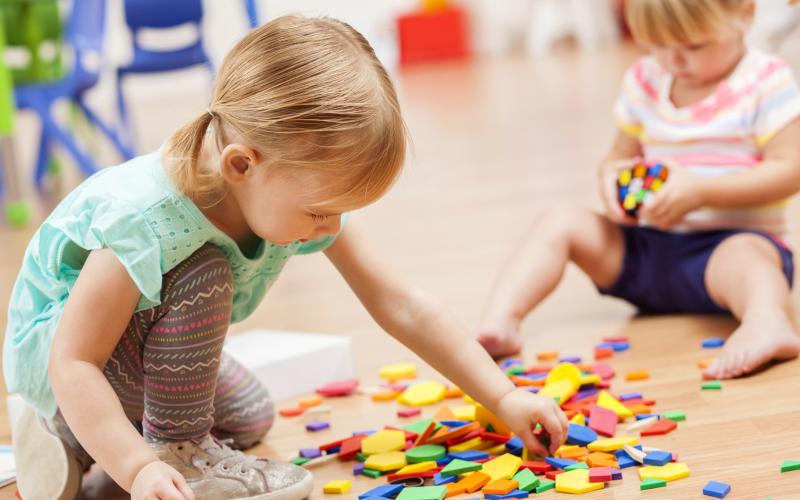 Kinderen bij de kinderopvang