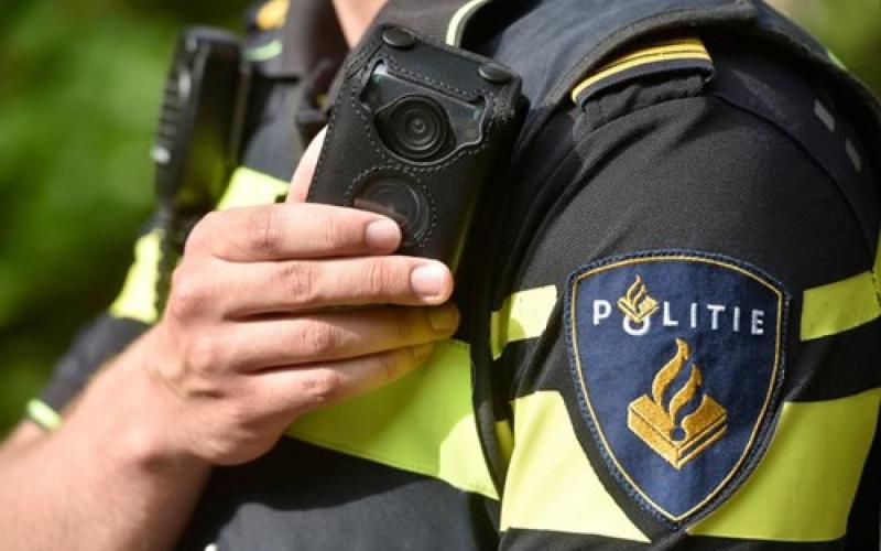 politieagent met bodycam