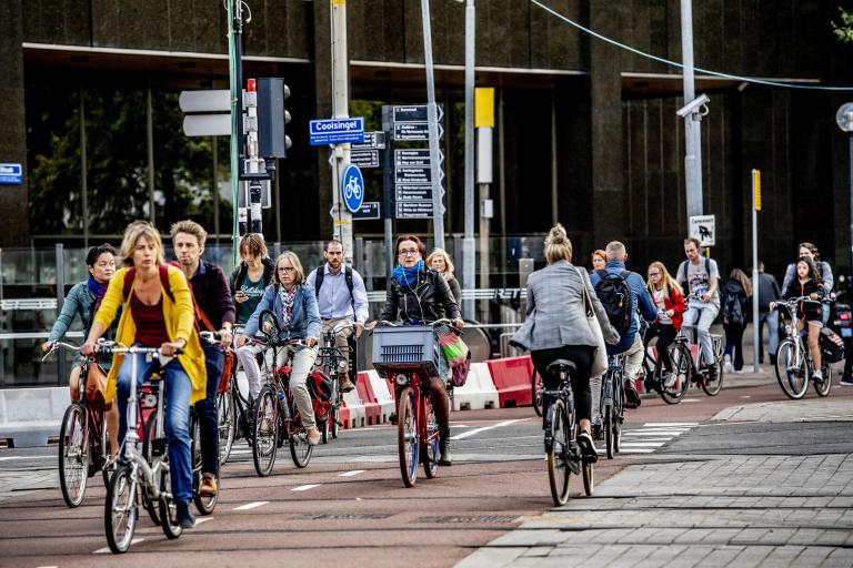 Mensen op de fiets 